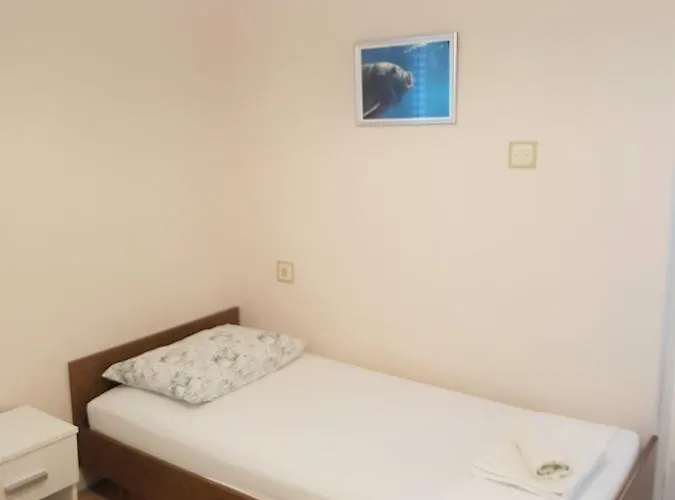 דירה - & Stone *