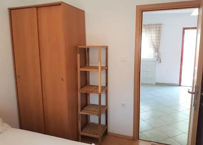 - & Stone דירה Kornati