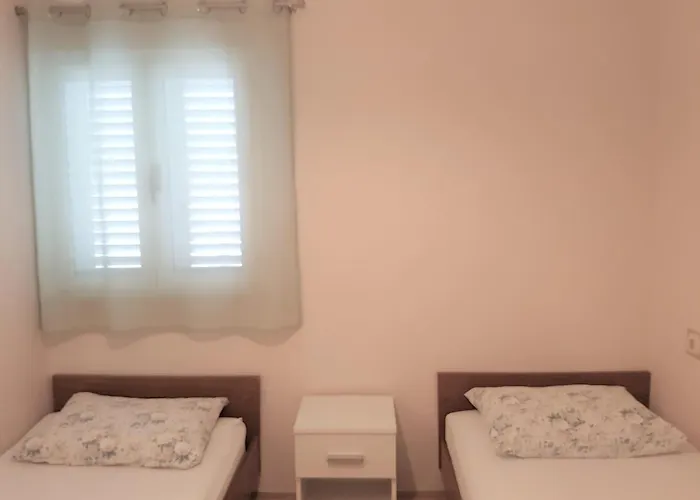 דירה - & Stone *