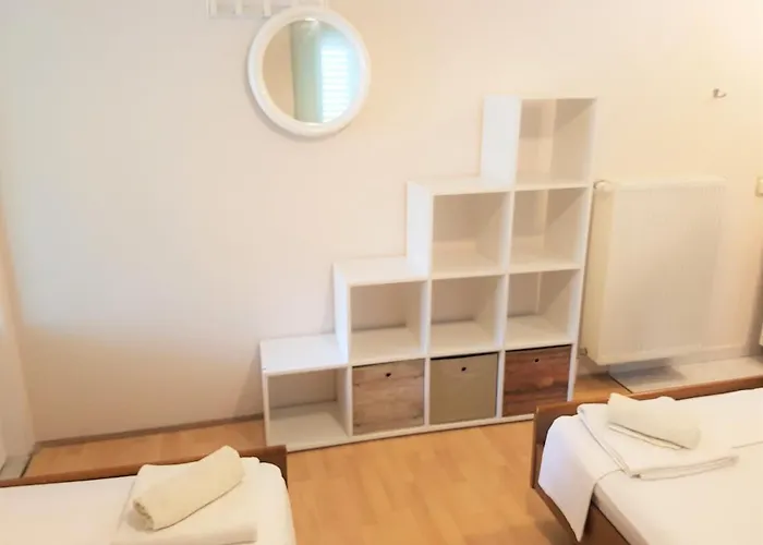 - & Stone דירה Kornati