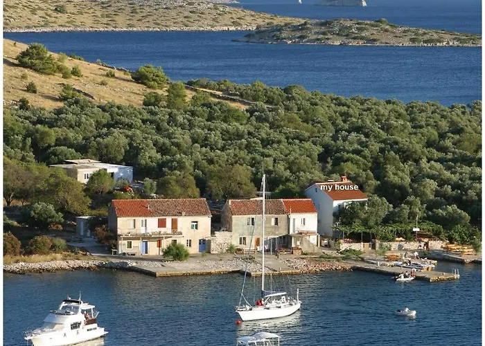 - & Stone דירה *